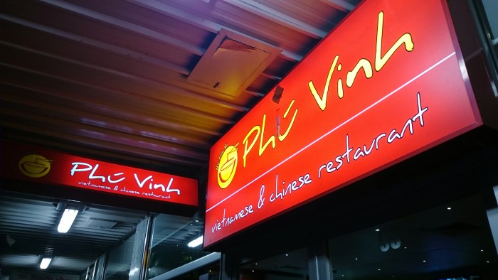 Pho Vinh Shop Signage