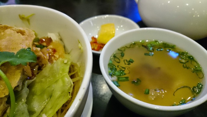 Dry Hu Tieu with pork and prawn (Mixed Noodles)